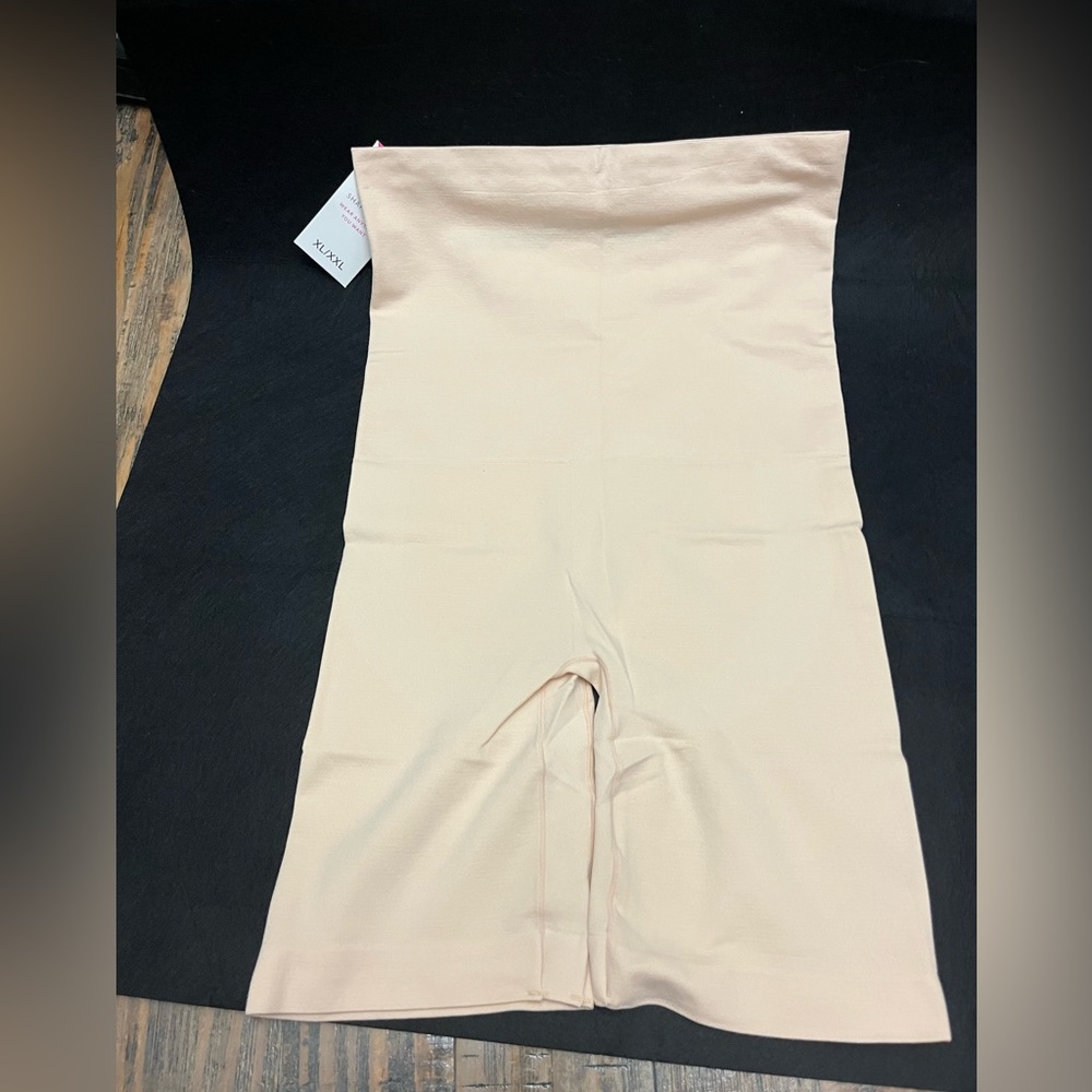 Nude Women’s  Shape Wear Shorts  XL/XXL - Picture 2 of 5